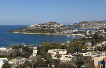 Yalıkavak'ta Tilkicik Koyu Deniz Manzaralı Özel Plajlı Villa